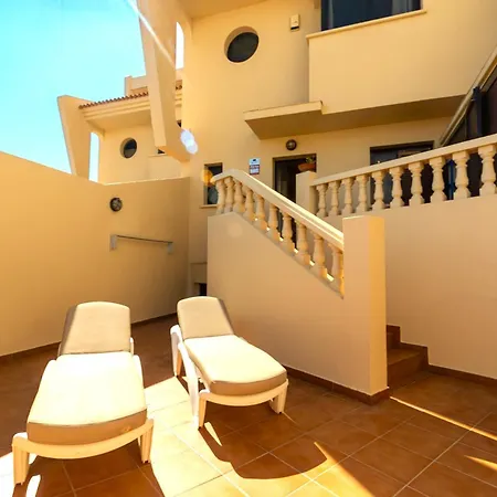 Beach House With Sea Views *