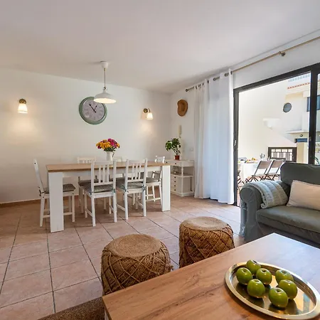 Dom wakacyjny Cozy House